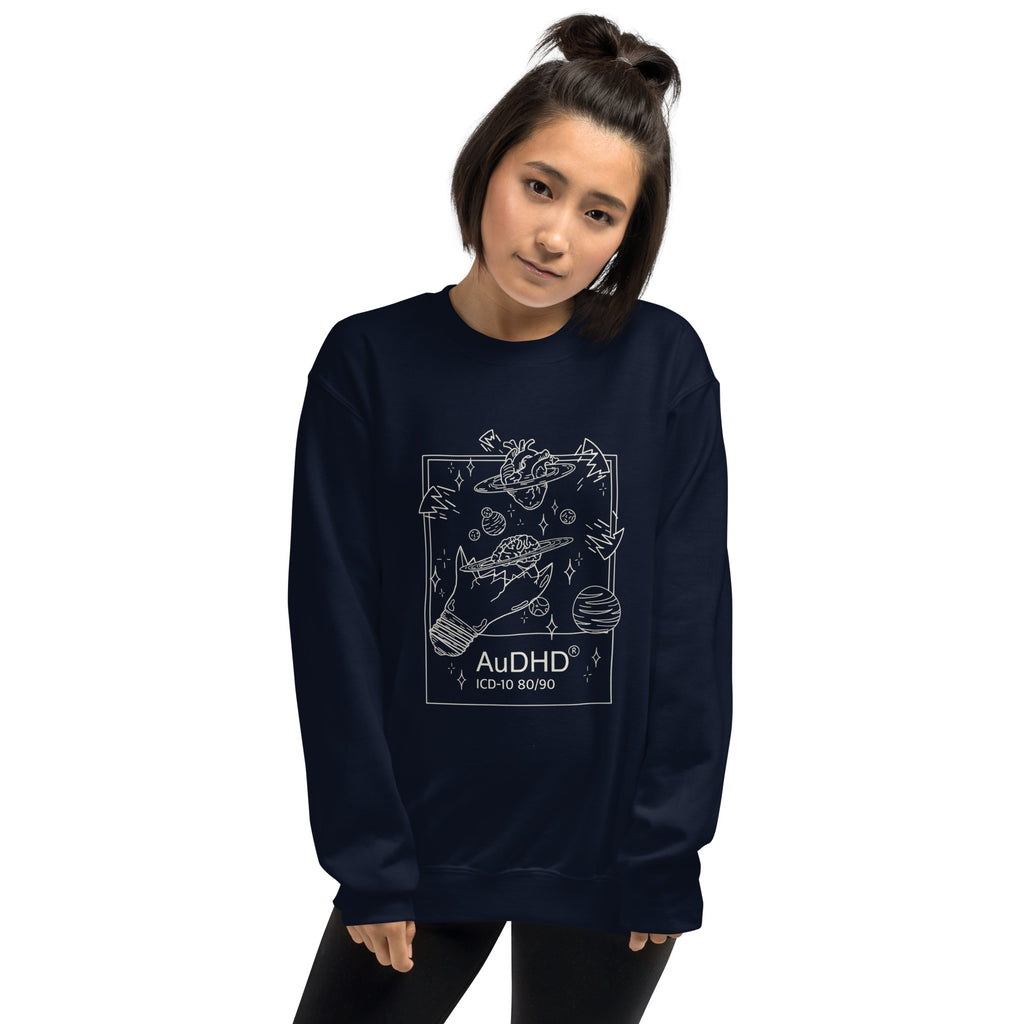 AuDHD Long Sleeve – Navy Blue, Frontansicht, von Frau getragen | D42 Multiverse